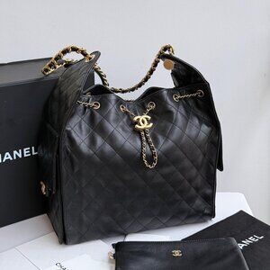 Classic CHANEL Bag: A Stylish and Versatile Choice for Elegance